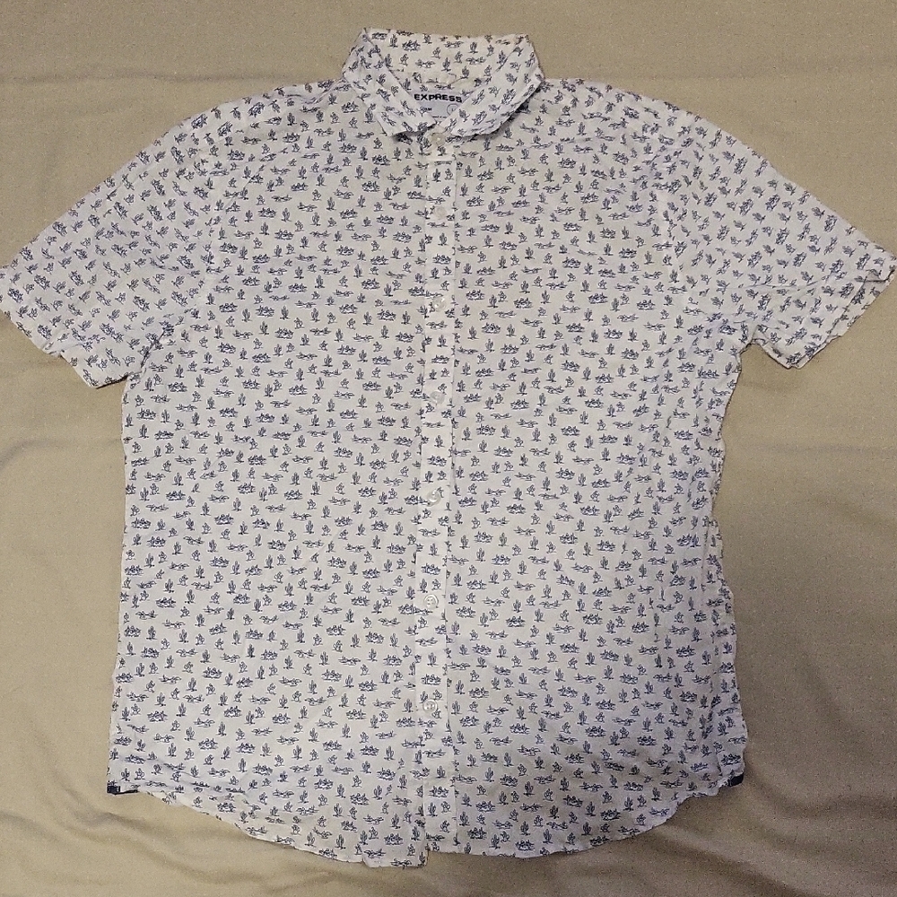 Men's White and Blue Patterned Shirt